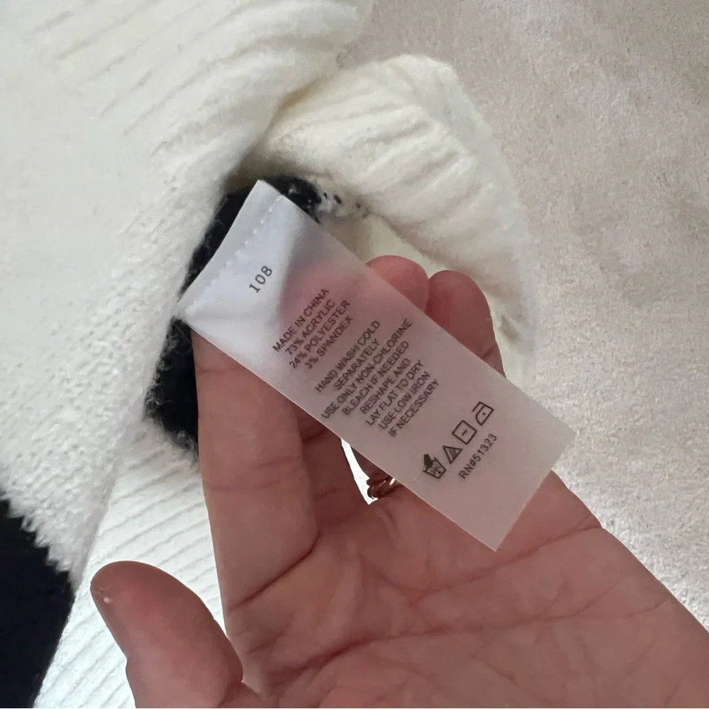 Vince Camuto Black & Cream Striped V‑Neck Collared Sweater - Picture 4 of 6